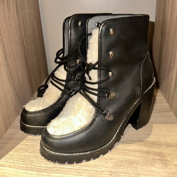 Seychelles Women's Theater Ankle Boot - Picture 2 of 3